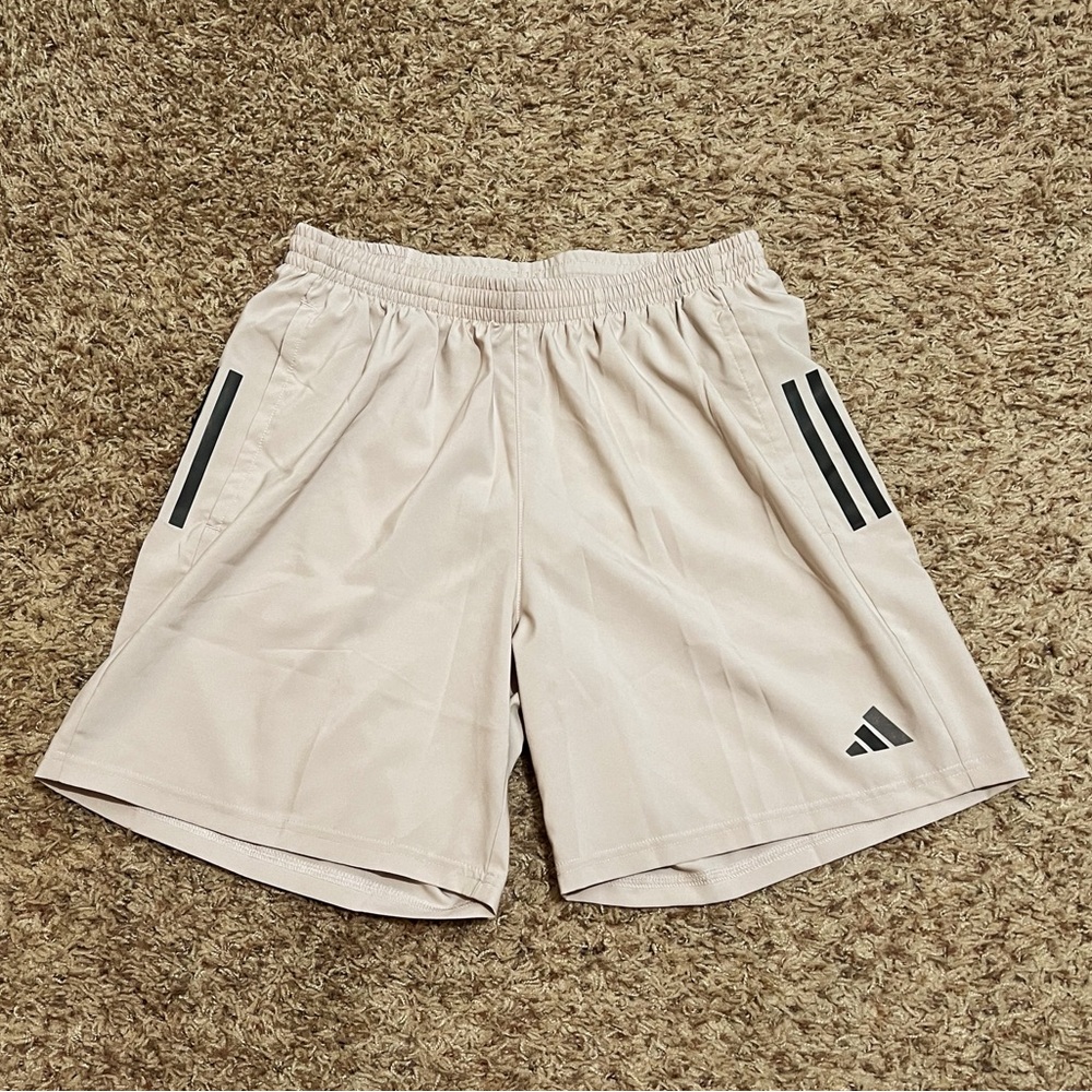 Adidas Men’s Aeroready Tan Shorts Athletic Swim Sporty Exercise Run Medium